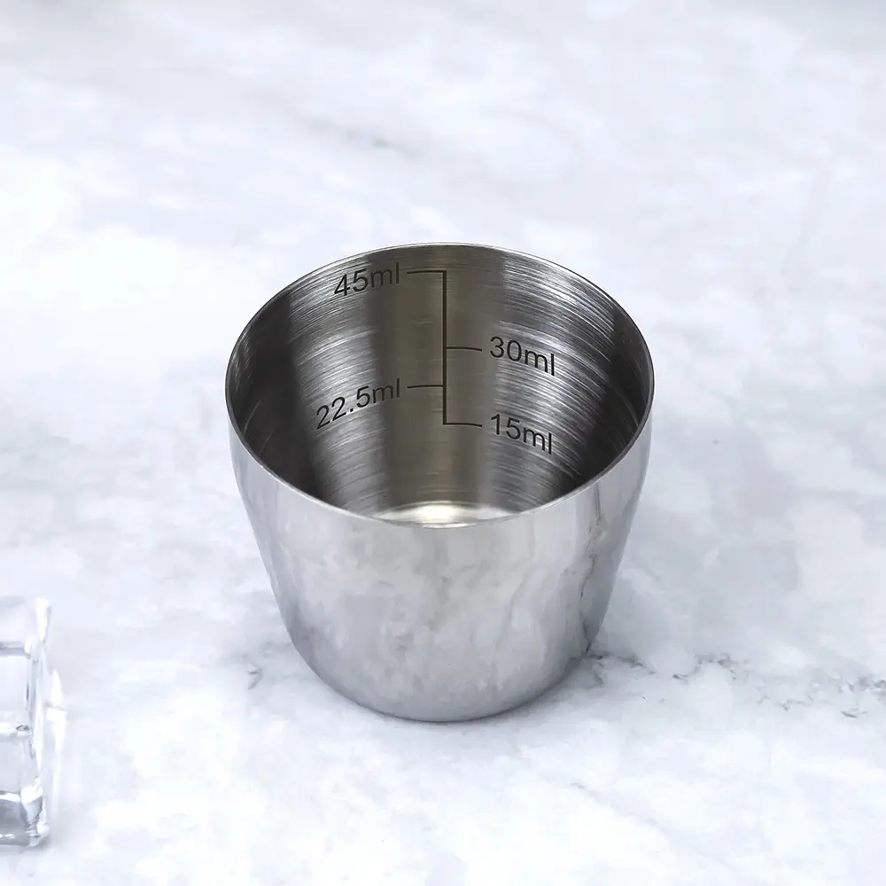 Replaceable Cups Built-In Strainer Cocktail Shaker (1).jpg