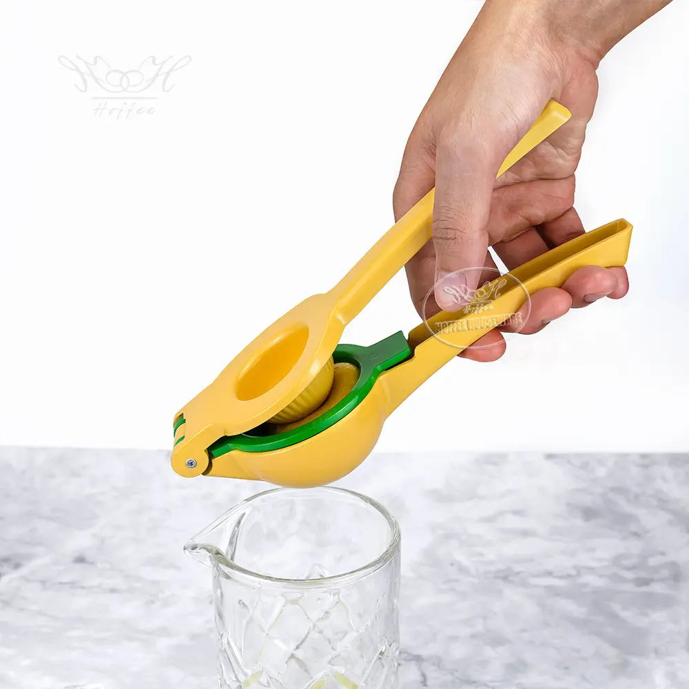 2-in-1 Multi-Function Handheld Juicing Lemon Squeezer-1 (4)
