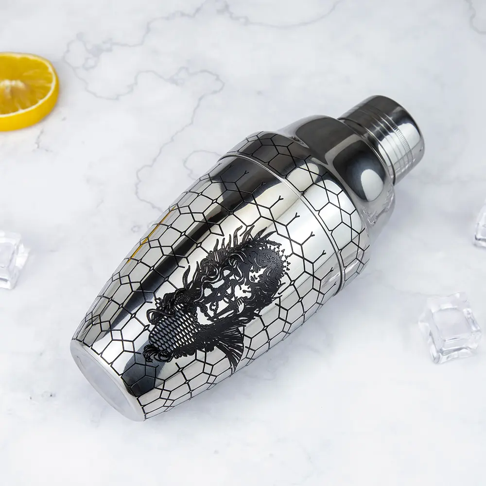 Cocktail Shaker Mermaid Engraved (8).jpg