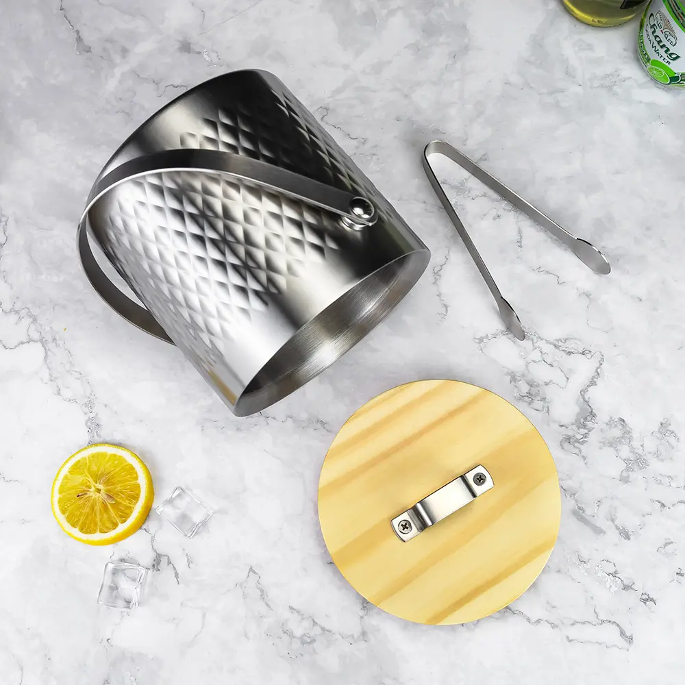 Ice Bucket with Lid (4).jpg