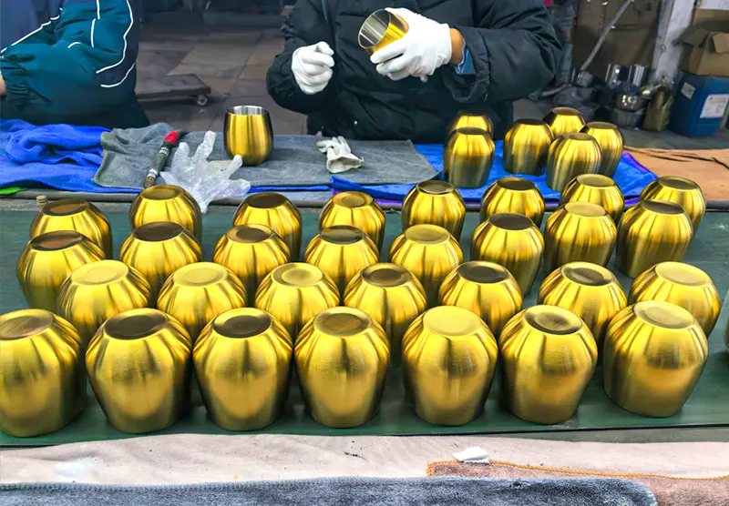 Egg Shaped Martini Glass Production (4).jpg