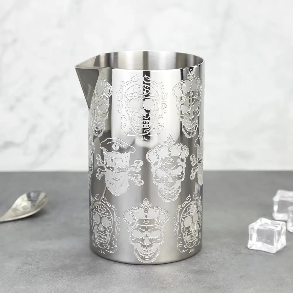 Skull Engraved Bar Mixing Glass (2).jpg