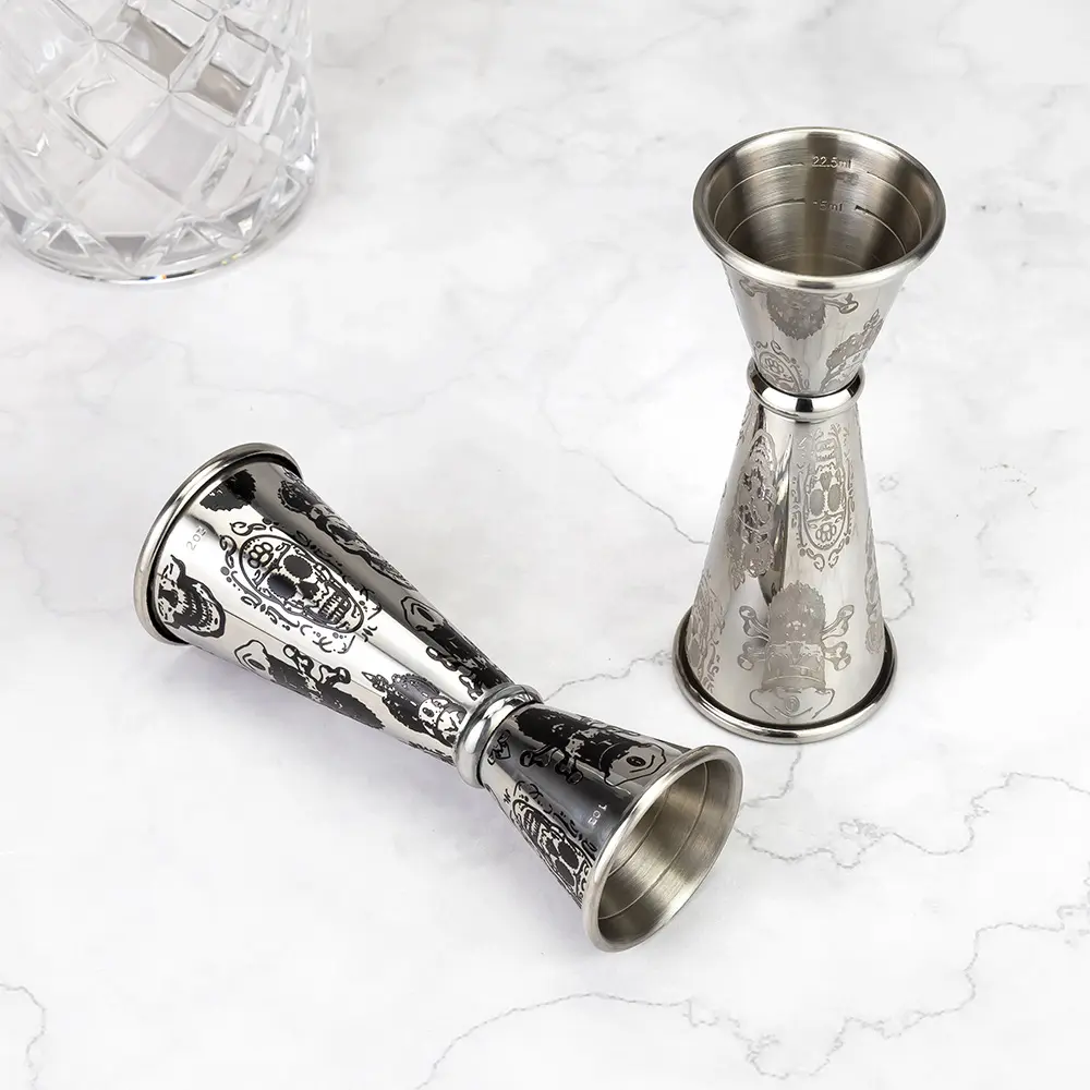 Skull Etching Bar Jigger (1).jpg