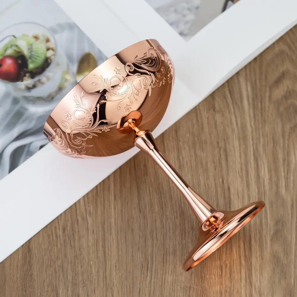 Etching Pattern Stemmed Champagne Coupe Glass (1).jpg